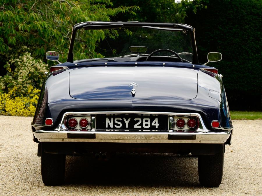  Citroen DS19 Cabriolet 1962 года  (UK) (фото 8 из 12)